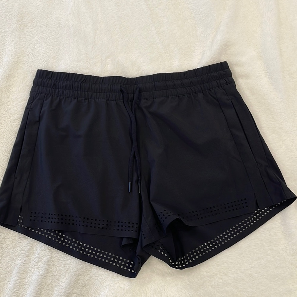 Athleta short! Color black! New, without tags! Size 10!